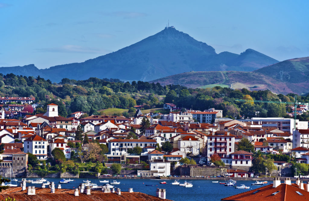 Hondarribia - Escapadas navideñas top by Carmela Gin